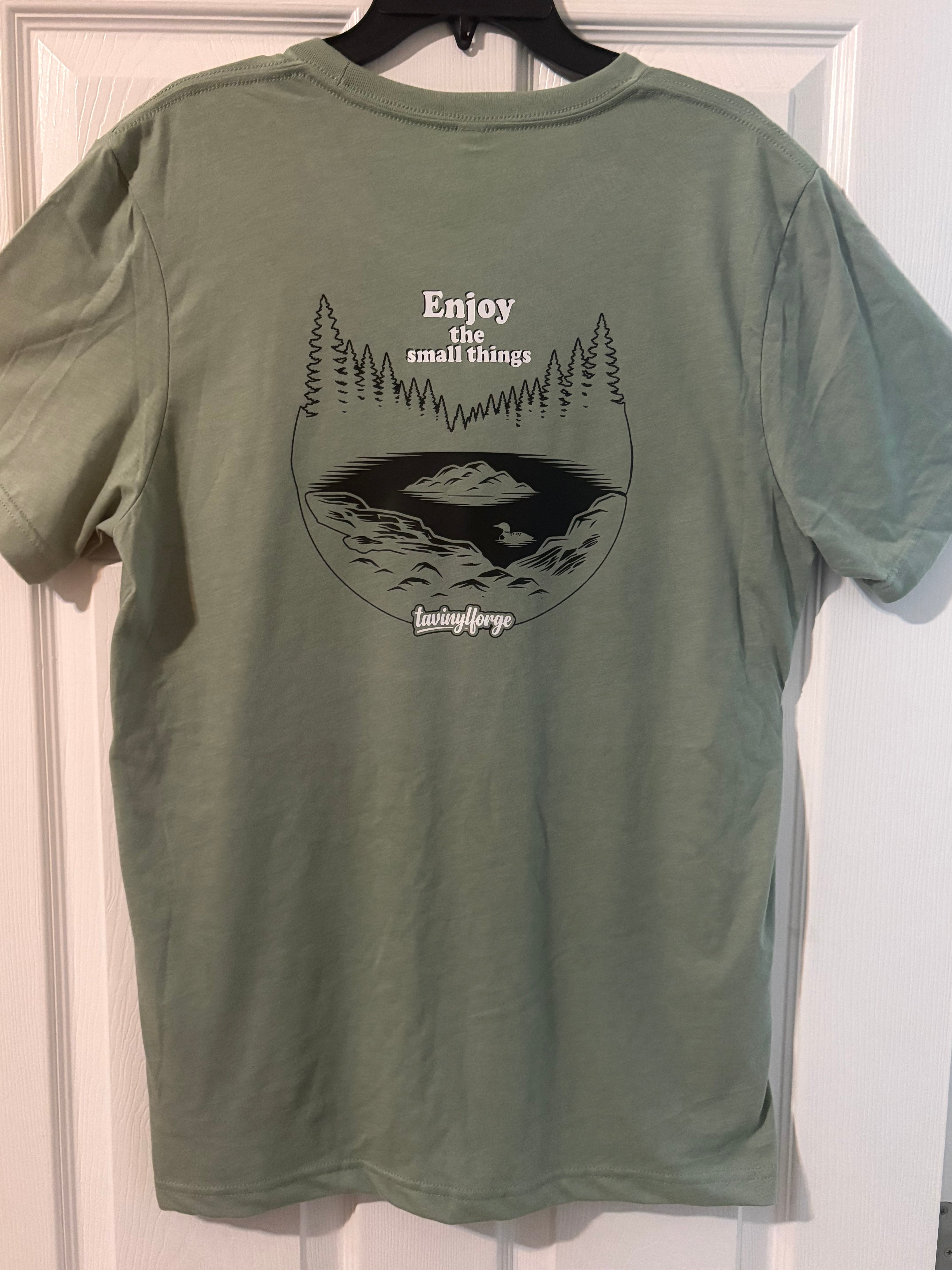 Enjoy the small things short sleeve t shirt