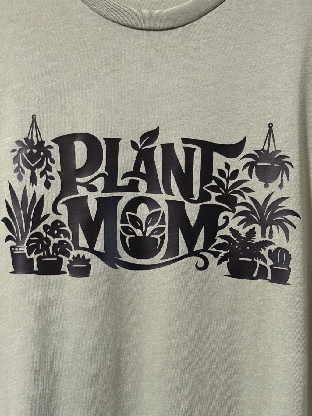 Plant mom short sleeve t shirt