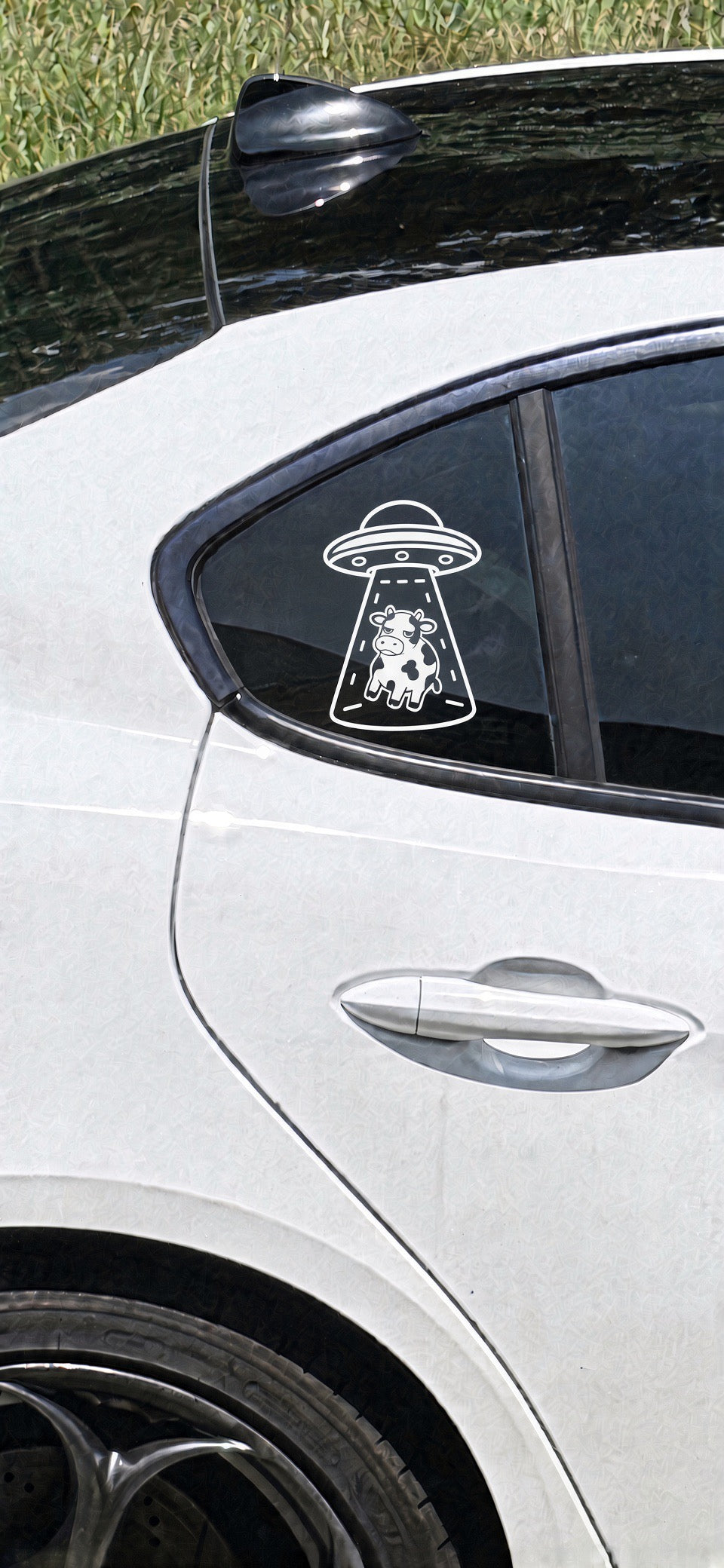 Alien themed vinyl decals 6pk